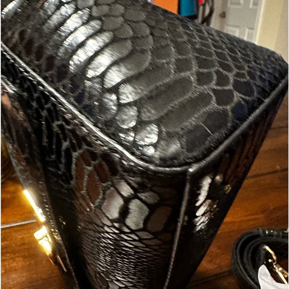 Michael Kors Satchel - Picture 2 of 15